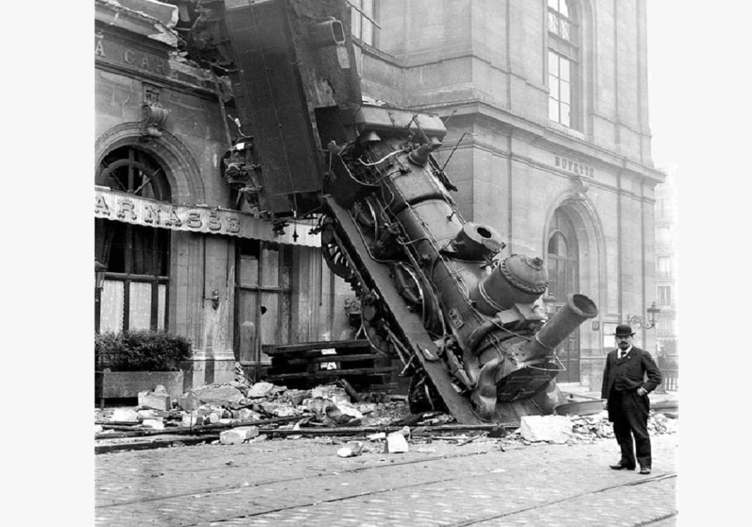 Katastrofa kolejowa na dworcu Gare Montparnasse w Paryżu