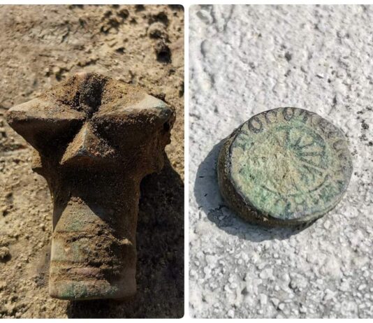 Średniowieczna buława i monety odkryte na rynku w Żorach! Buława i zlepek monet odkryte na rynku w Żorach