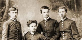 22 marca 1887 roku w Wilnie został aresztowany przyszły Marszałek Polski Bronisław i jego brat Józef Piłsudscy, zdjęcie wykonano w 1885 roku