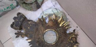 Tajemnicza monstrancja odkryta w lesie wykrywaczem metali (GALERIA) Zabytkowa monstrancja odkryta w lesie