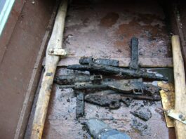 Historia depozytu broni V Wileńskiej brygady AK (GALERIA) Pistolety maszynowe STEN - depozyt V Wileńskiej brygady AK