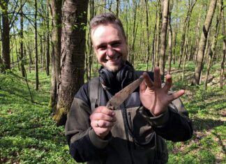 Liczący 3,5 tys. lat sztylet odkryto pod Krasnymstawem (GALERIA) Sztylet z epoki brązu odkryty przez Stowarzyszenie Historyczno-Poszukiwawcze ,,Wolica”