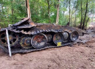 Bergepanthera i elementy dwóch pojazdów wydobyte z Czarnej Nidy!(GALERIA) Bergepanthera wydobyta z Czarnej Nidy