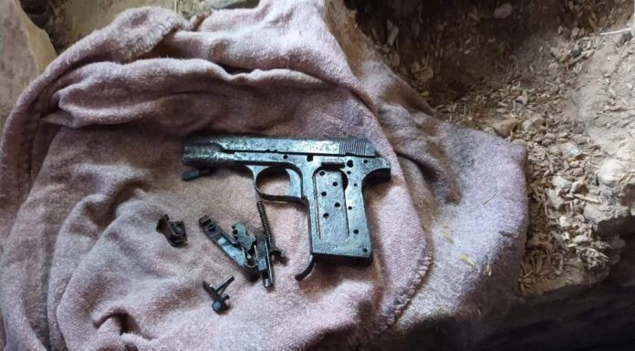 Broń ostatniego Żołnierza Wyklętego odnaleziona w skrytce (GALERIA) Pistolet Lalusia Marka Franczaka