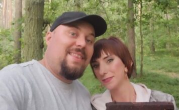 Kupił dla żony wykrywacz… pistolet VIS znaleziony w lesie przez początkujących pasjonatów (GALERIA) Sylwia i Patryk Paczkowski, którzy odkryli lesie VIS'a