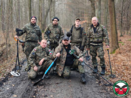 Parę pytań do…. czyli nowy cykl wywiadów z poszukiwaczami. Poznajemy Wasze odkrycia Zdjęcie grupowe Jastrzębskie Stowarzyszenie Eksploracyjne SZPON-fot. z oficjalnej strony na Facebooku