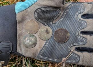 Niesamowite odkrycie skarbu w postaci rzadkich monet z okresu Potopu Szwedzkiego! (GALERIA)