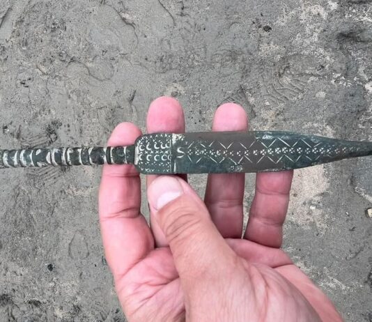 Sztylet sprzed tysięcy lat? (AKTUALIZACJA) Sztylet odnaleziony nad Bałtykiem