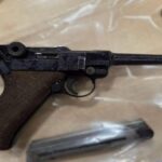 „Luger” zabezpieczony u 42-latka przez służby "Luger" zabezpieczony przez policję z Gliwic fot. policja.gov.pl