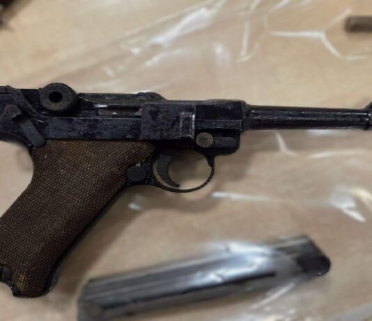 „Luger” zabezpieczony u 42-latka przez służby "Luger" zabezpieczony przez policję z Gliwic fot. policja.gov.pl