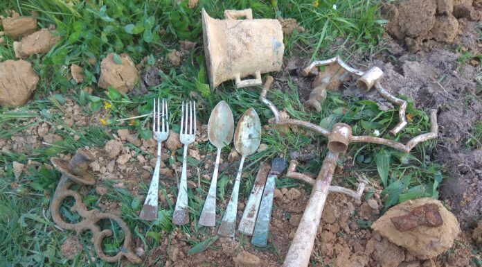 Pożydowski depozyt odkryty podczas badań archeologicznych! (GALERIA) srebro z piwnicy