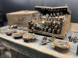 Enigma 16.Dywizji Pancernej znaleziona na… bazarze! Niezwykła historia (GALERIA) Enigma