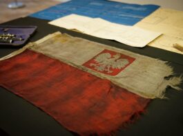 Odnaleziono sztandar Flotylli Pińskiej! (GALERIA) Bandera Flotylli Pińskiej