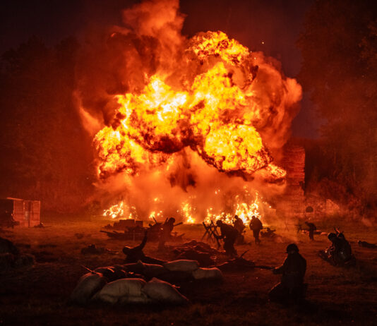 Twierdza Modlin 1939. Rekonstrukcja historyczna, która pozwoliła cofnąć się w czasie (GALERIA) Kulminacyjny wybuch na koniec wieczoru