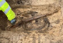 Niemiecki żołnierz wraz z bronią odkryty pod Głogowem (GALERIA) Karabin mauser K98