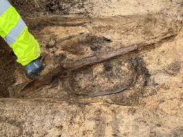 Niemiecki żołnierz wraz z bronią odkryty pod Głogowem (GALERIA) Karabin mauser K98