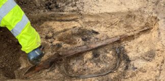 Niemiecki żołnierz wraz z bronią odkryty pod Głogowem (GALERIA) Karabin mauser K98