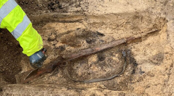 Niemiecki żołnierz wraz z bronią odkryty pod Głogowem (GALERIA) Karabin mauser K98