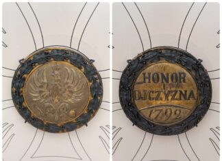 Tarcze z Grobu Nieznanego Żołnierza powróciły do Warszawy! Tarcze z Grobu Nieznanego Żołnierza w Warszawie fot. tarcze wzbogaciły zbiory Muzeum Historii Polski