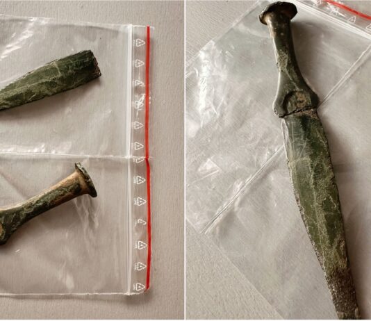 Sztylet z epoki brązu odkryty pod Namysłowem (GALERIA) sztylet znaleziony w dwóch częściach