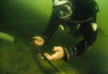 Książęca włócznia Piastów – Niezwykłe odkrycie archeologów podwodnych na Ostrowie Lednickim (GALERIA) Fot. M. Trzciński