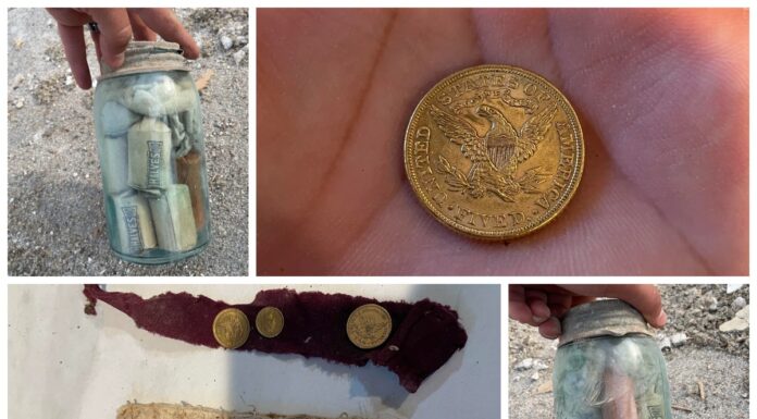 Słoiki z monetami odkryte w kamiennym murze (GALERIA) Słoiki pełne monet