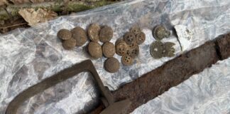 Szabla i niezwykłe artefakty odkryte po polskich żołnierzach (GALERIA) Polska szabla kawaleryjska wz. 34
