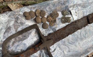 Szabla i niezwykłe artefakty odkryte po polskich żołnierzach (GALERIA) Polska szabla kawaleryjska wz. 34